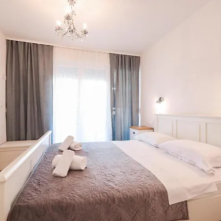 Two Bedroom Apartment With A Balcony Relja Zadar Extérieur photo