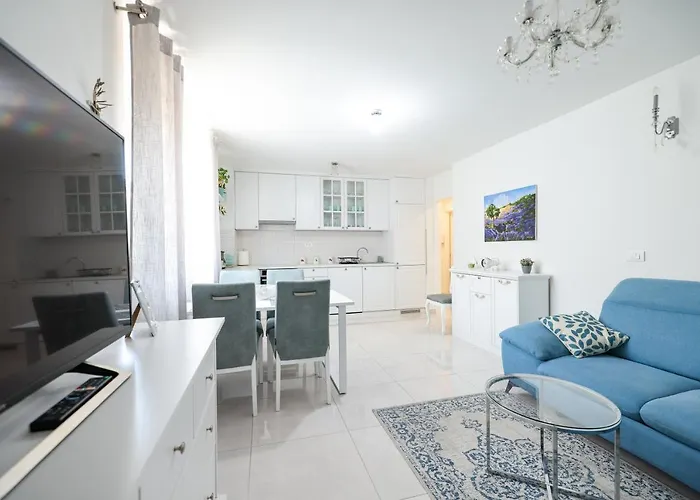 Two Bedroom Apartment With A Balcony Relja