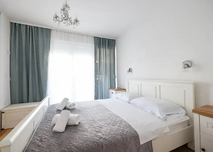 Two Bedroom Apartment With A Balcony Relja