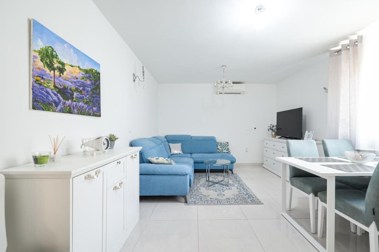 Two Bedroom With A Balcony Relja Appartement *