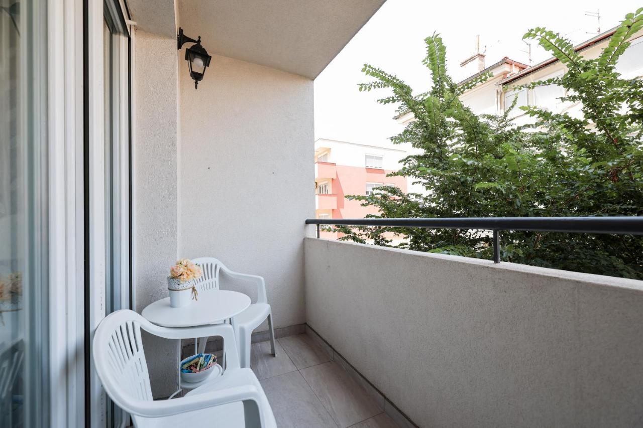 Two Bedroom With A Balcony Relja Appartement *